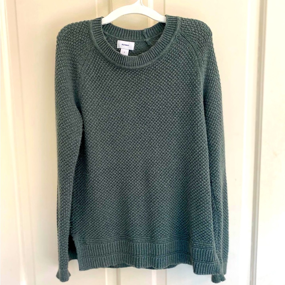 Women’s sweater